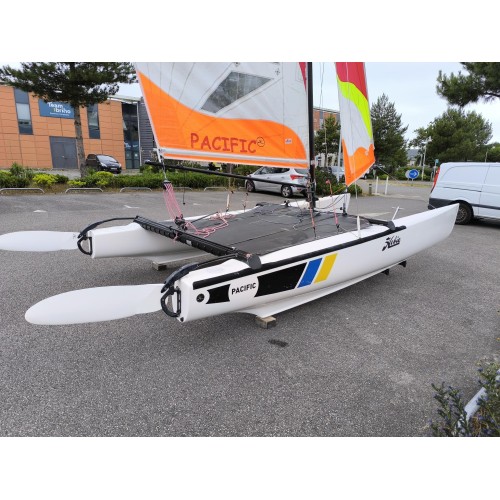 HOBIE CAT PACIFIC OCCASION