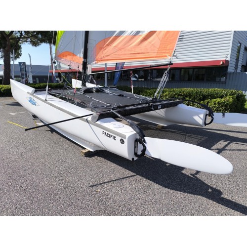 HOBIE CAT PACIFIC OCCASION